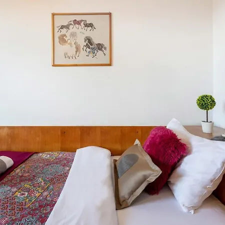 Lejlighed Cozy, Spacious & Sunny In Heart Of City Center Ljubljana
