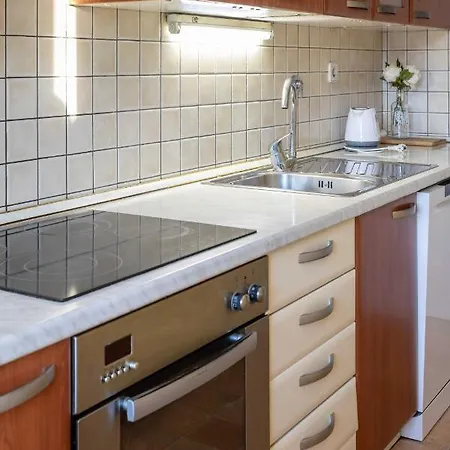 Cozy, Spacious & Sunny In Heart Of City Center 아파트 류블랴나